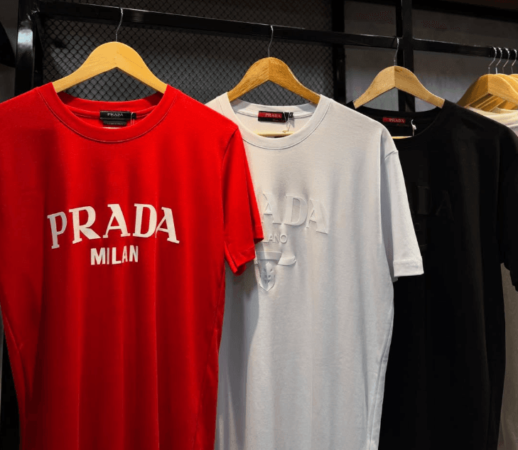 Look completo disponível no site. Link na bio.